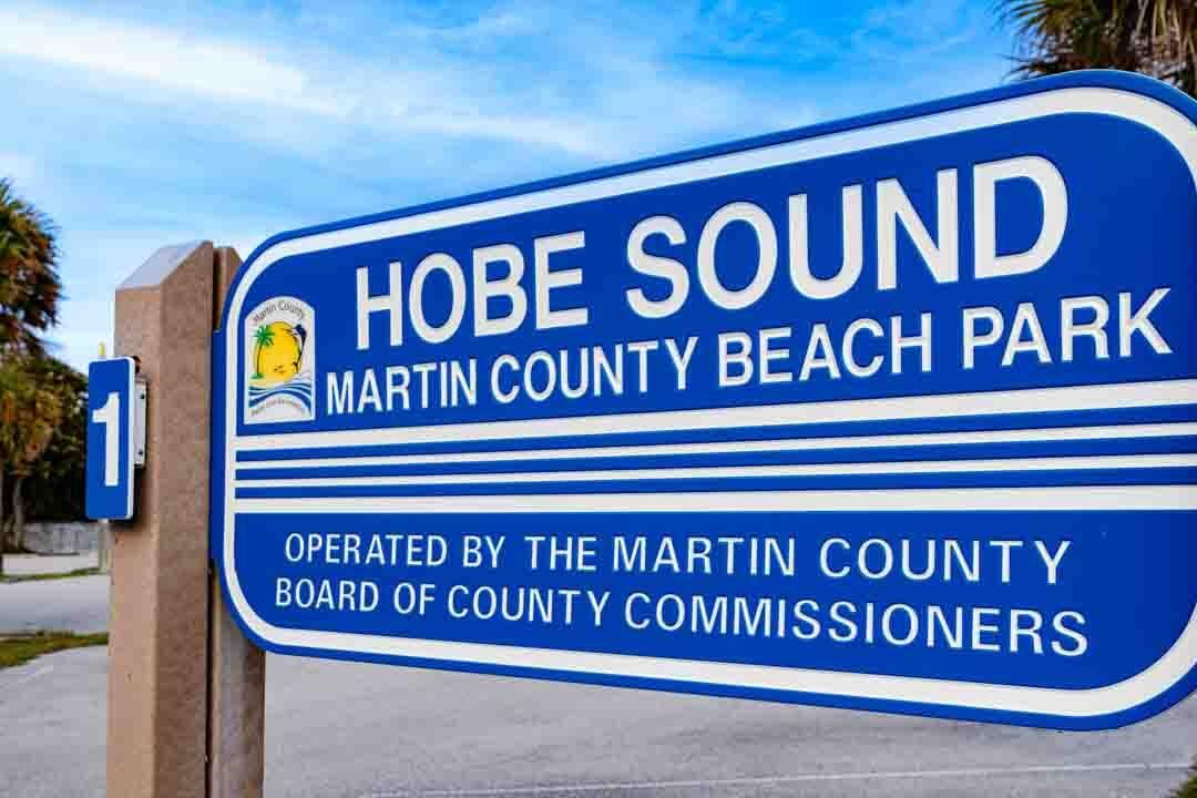 合同活跃: $249,900 (2 贝兹, 2 浴室, 1026 平方英尺)