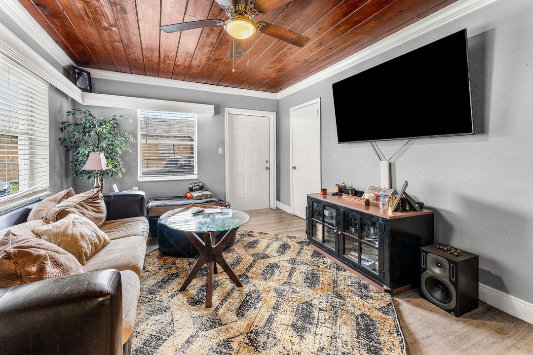 En Venta: $450,000 (0 camas, 0 baños, 1416 Pies cuadrados)