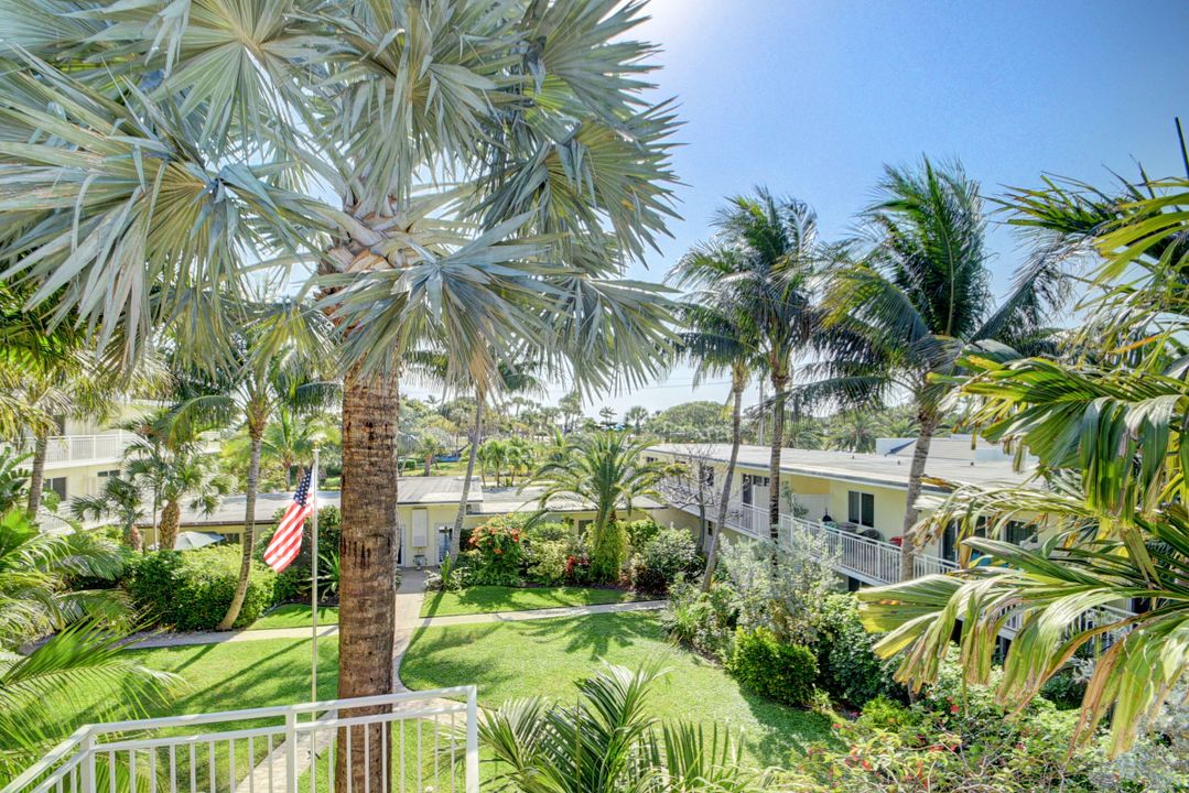 待售: $839,000 (2 贝兹, 2 浴室, 1019 平方英尺)