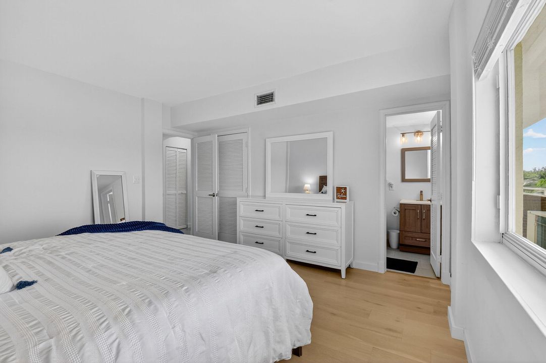 待售: $839,000 (2 贝兹, 2 浴室, 1019 平方英尺)