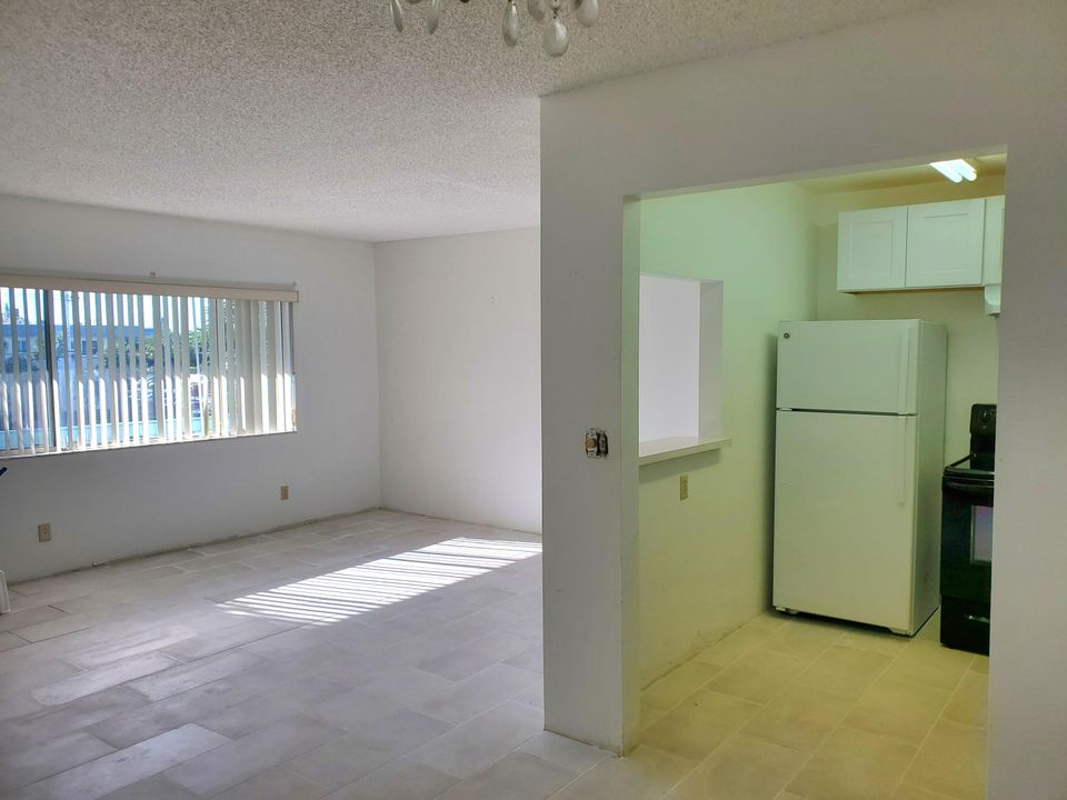 出租: $1,500 (1 贝兹, 1 浴室, 756 平方英尺)