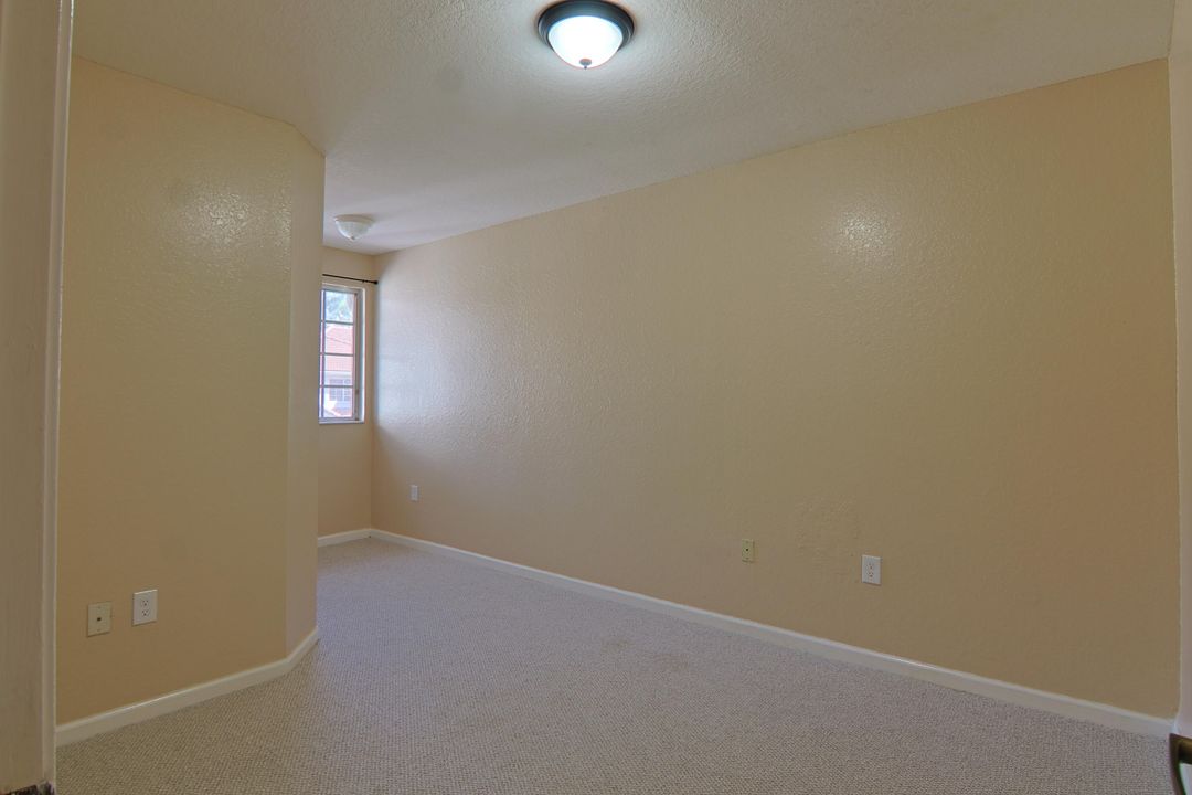 For Rent: $2,600 (3 beds, 2 baths, 1419 Square Feet)