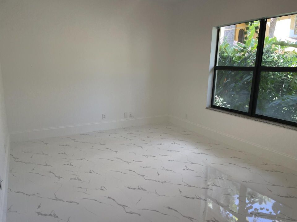 В аренду: $3,000 (2 спален, 1 ванн, 1080 Квадратных фут)