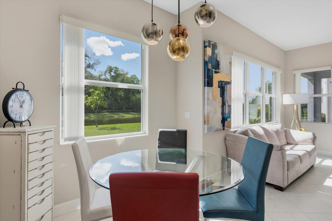 For Sale: $750,000 (4 beds, 3 baths, 2982 Square Feet)