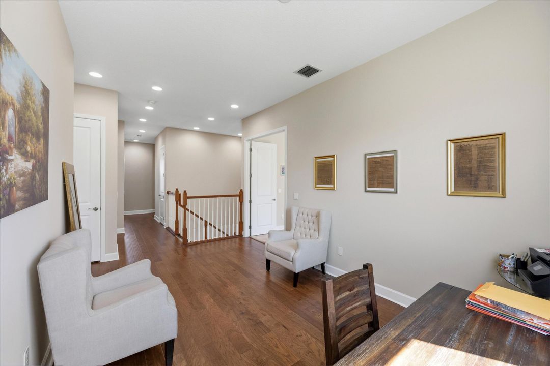 For Sale: $750,000 (4 beds, 3 baths, 2982 Square Feet)