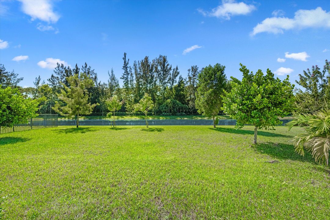 For Sale: $750,000 (4 beds, 3 baths, 2982 Square Feet)