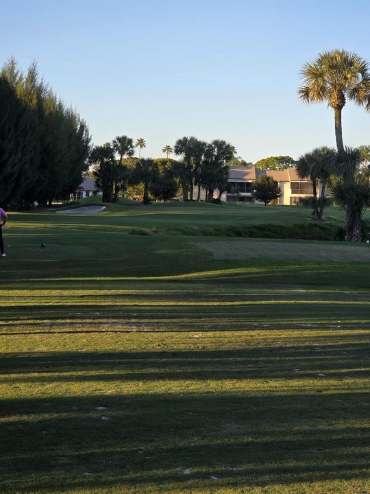 合同活跃: $289,000 (2 贝兹, 2 浴室, 1178 平方英尺)