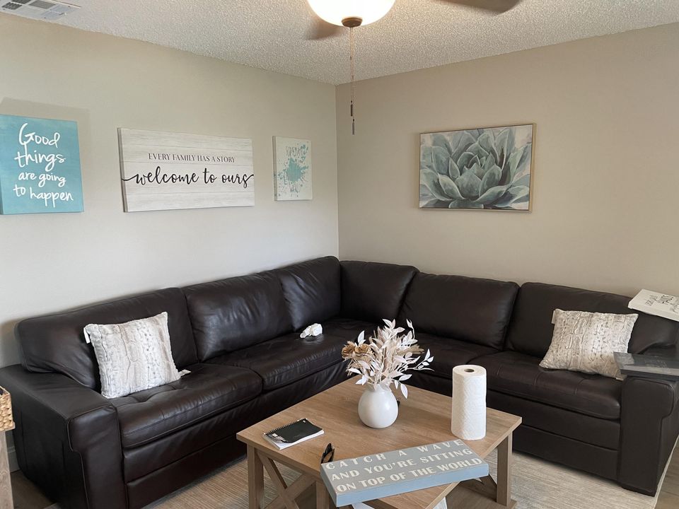 Activo con contrato: $399,900 (0 camas, 0 baños, 1800 Pies cuadrados)