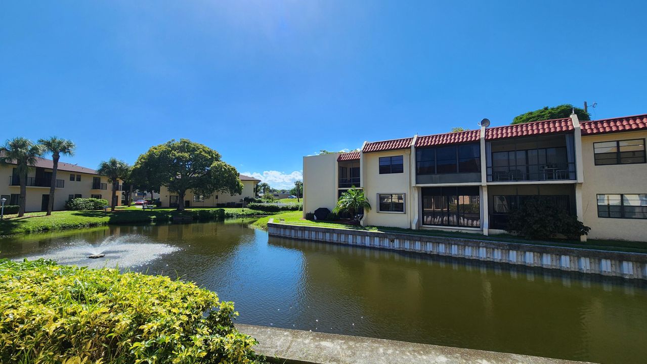 For Rent: $1,600 (1 beds, 1 baths, 840 Square Feet)