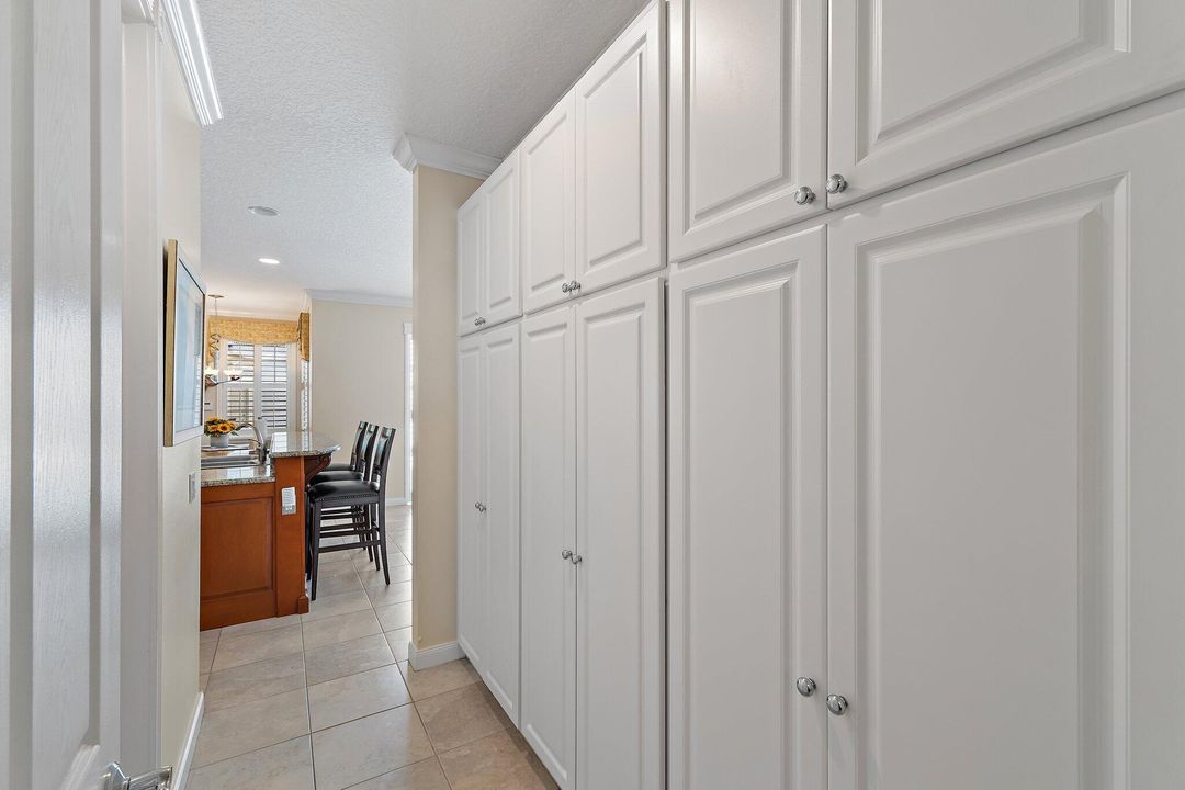 For Rent: $6,500 (4 beds, 3 baths, 2612 Square Feet)