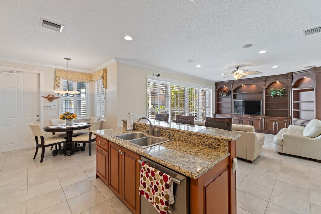 For Rent: $6,500 (4 beds, 3 baths, 2612 Square Feet)