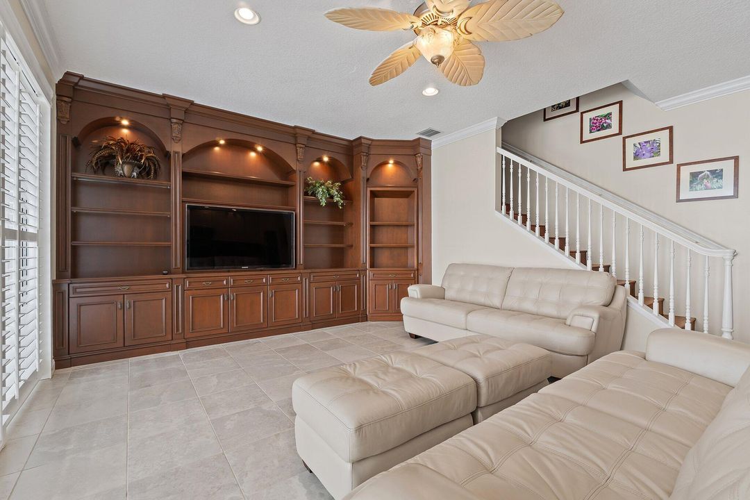 For Rent: $6,500 (4 beds, 3 baths, 2612 Square Feet)