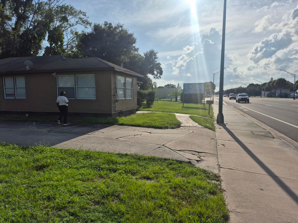 For Sale: $399,900 (0 beds, 0 baths, 1764 Square Feet)