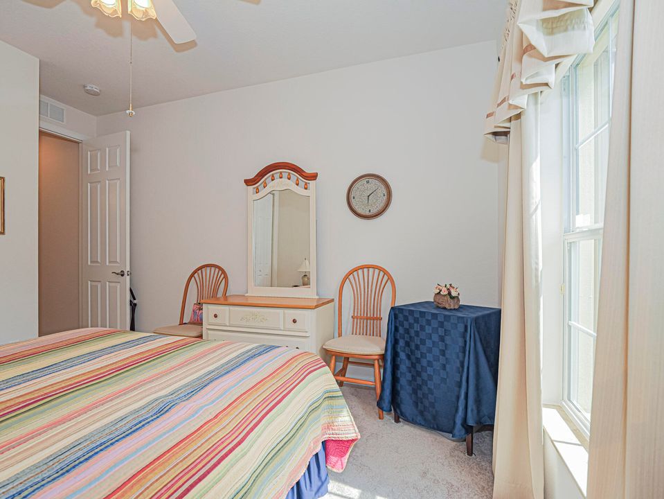 Activo con contrato: $415,000 (3 camas, 2 baños, 1881 Pies cuadrados)