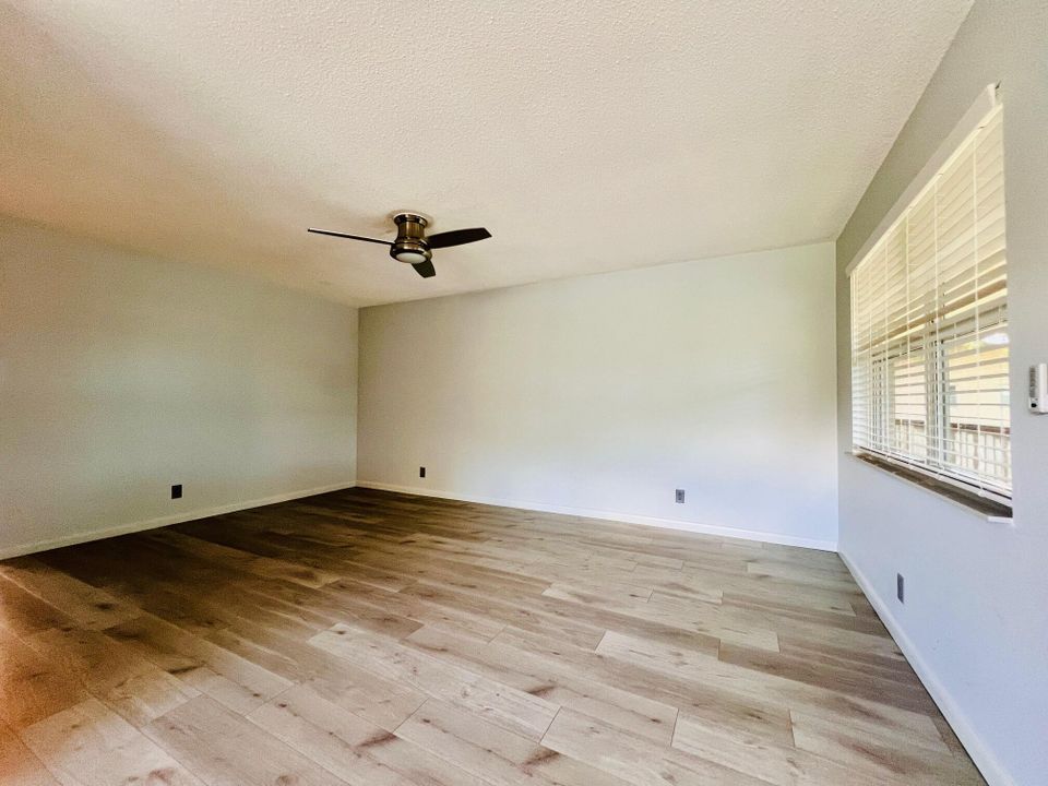 En Venta: $185,000 (2 camas, 1 baños, 798 Pies cuadrados)