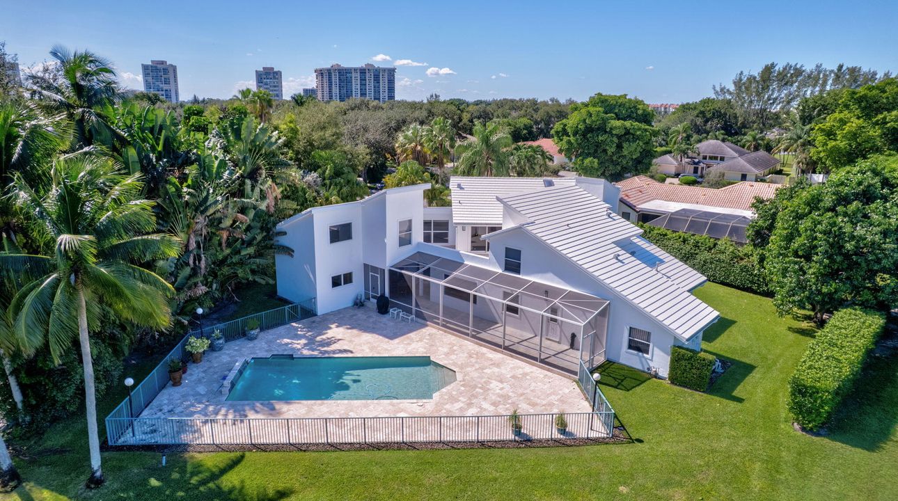 For Sale: $3,990,000 (5 beds, 4 baths, 3514 Square Feet)