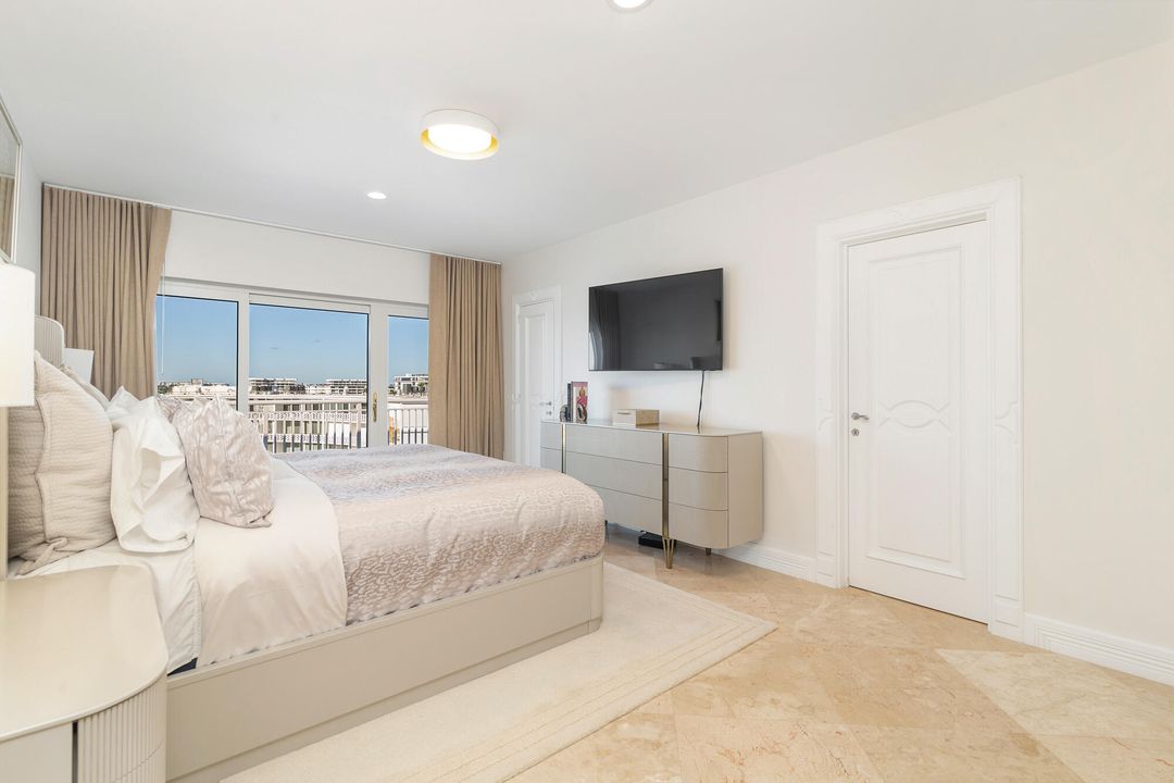 For Rent: $25,000 (3 beds, 3 baths, 2163 Square Feet)