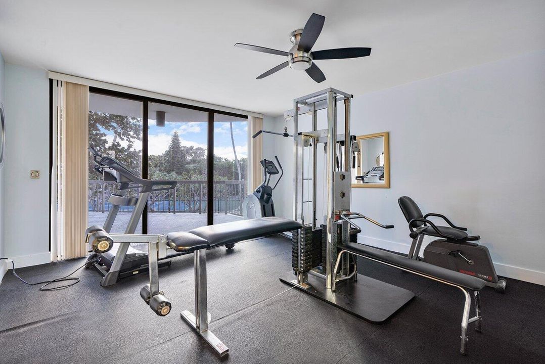 For Rent: $11,000 (3 beds, 2 baths, 2490 Square Feet)