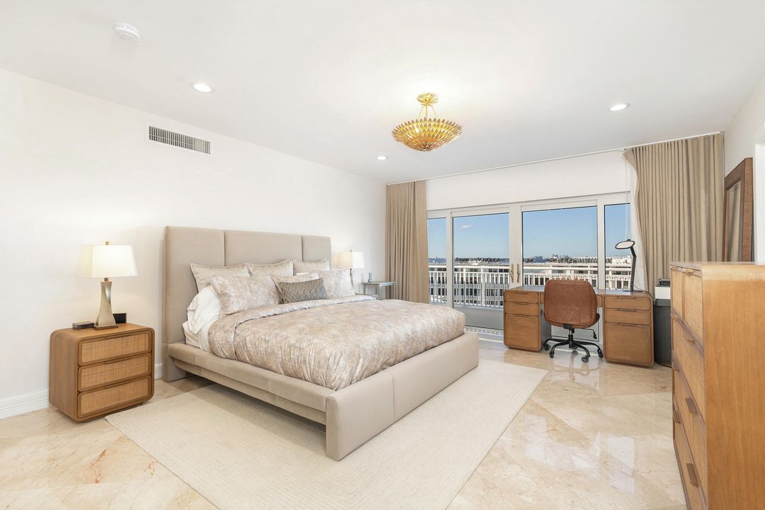 For Rent: $25,000 (3 beds, 3 baths, 2163 Square Feet)