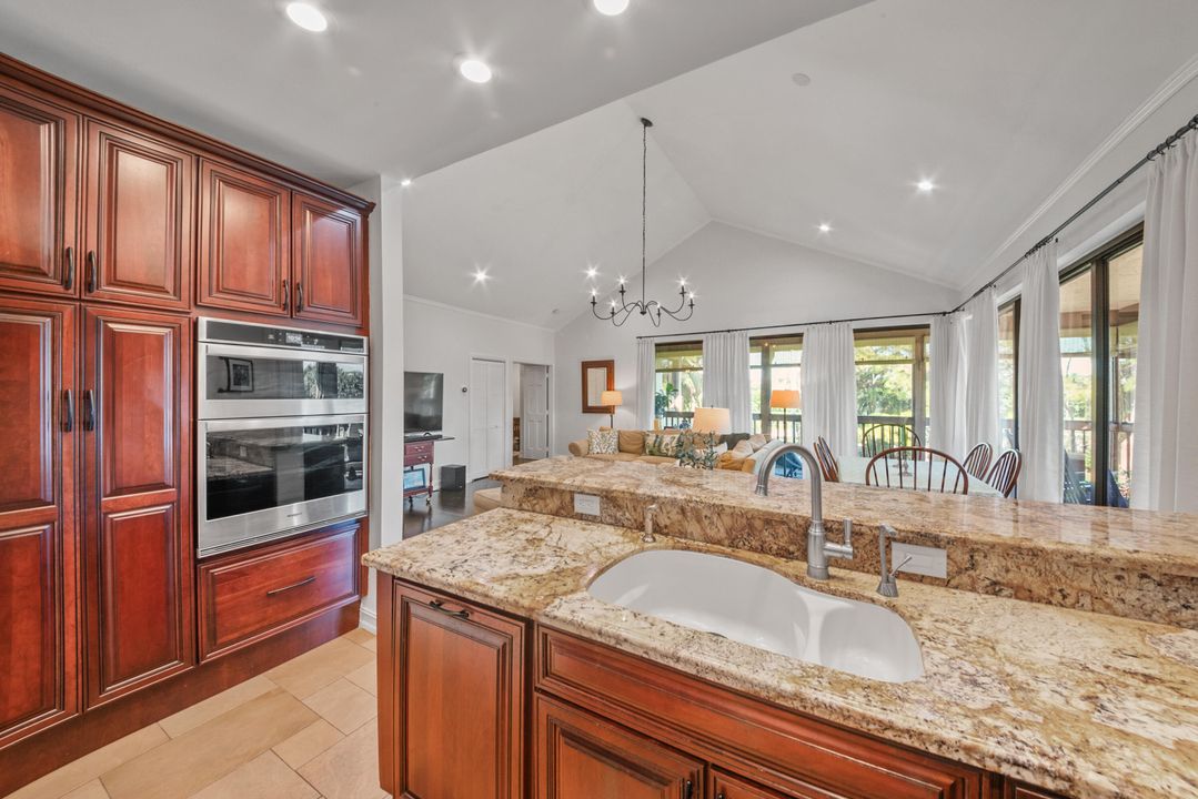 待售: $169,900 (2 贝兹, 2 浴室, 1458 平方英尺)