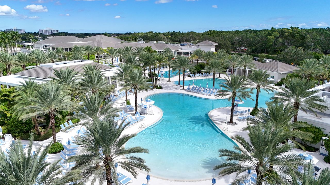 待售: $169,900 (2 贝兹, 2 浴室, 1458 平方英尺)