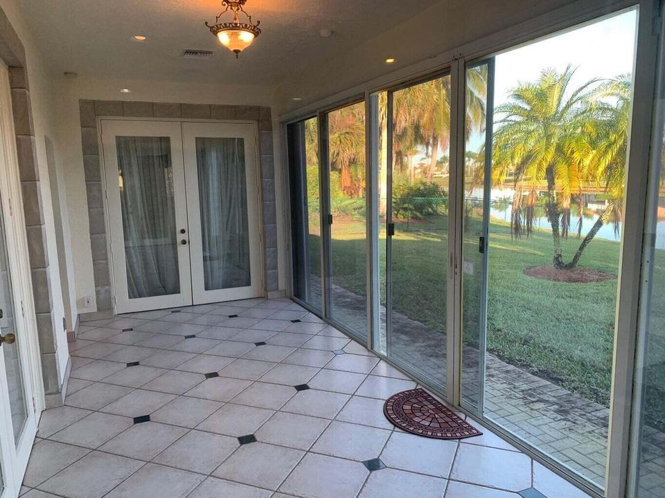 出租: $3,750 (4 贝兹, 3 浴室, 3014 平方英尺)