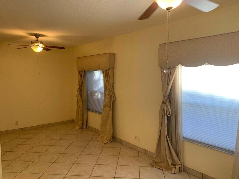 出租: $3,750 (4 贝兹, 3 浴室, 3014 平方英尺)