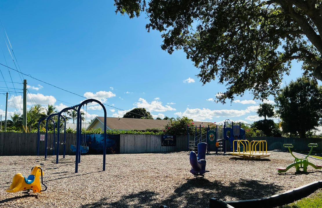 В аренду: $2,400 (2 спален, 2 ванн, 1176 Квадратных фут)