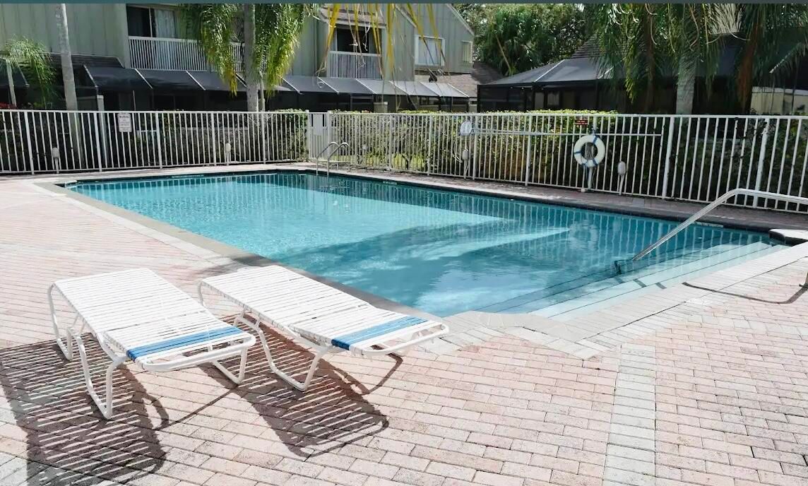 В аренду: $2,400 (2 спален, 2 ванн, 1176 Квадратных фут)