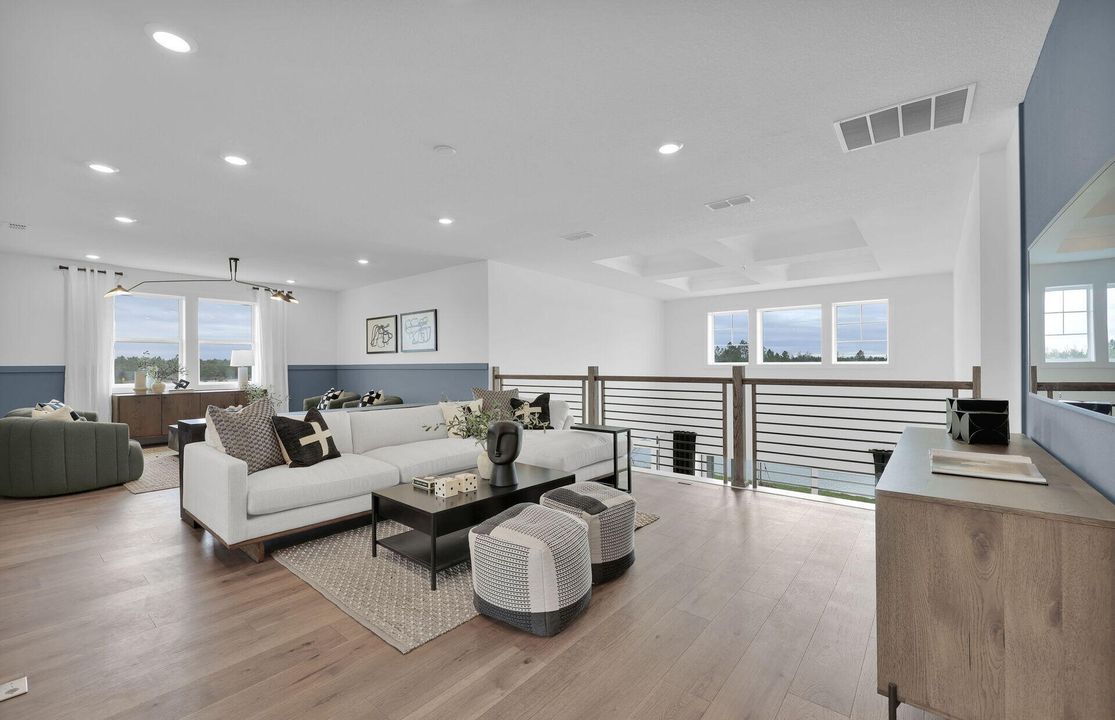 Active With Contract: $2,143,640 (5 beds, 6 baths, 5299 Square Feet)