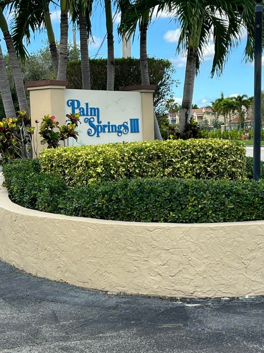 Active With Contract: $1,700 (2 beds, 2 baths, 1000 Square Feet)