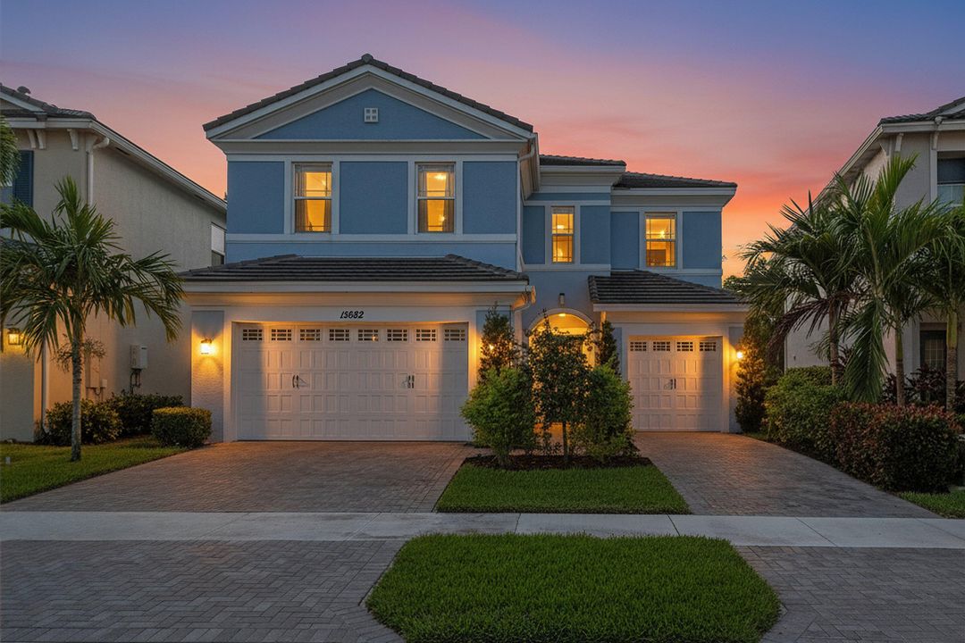 For Sale: $750,000 (4 beds, 3 baths, 2982 Square Feet)