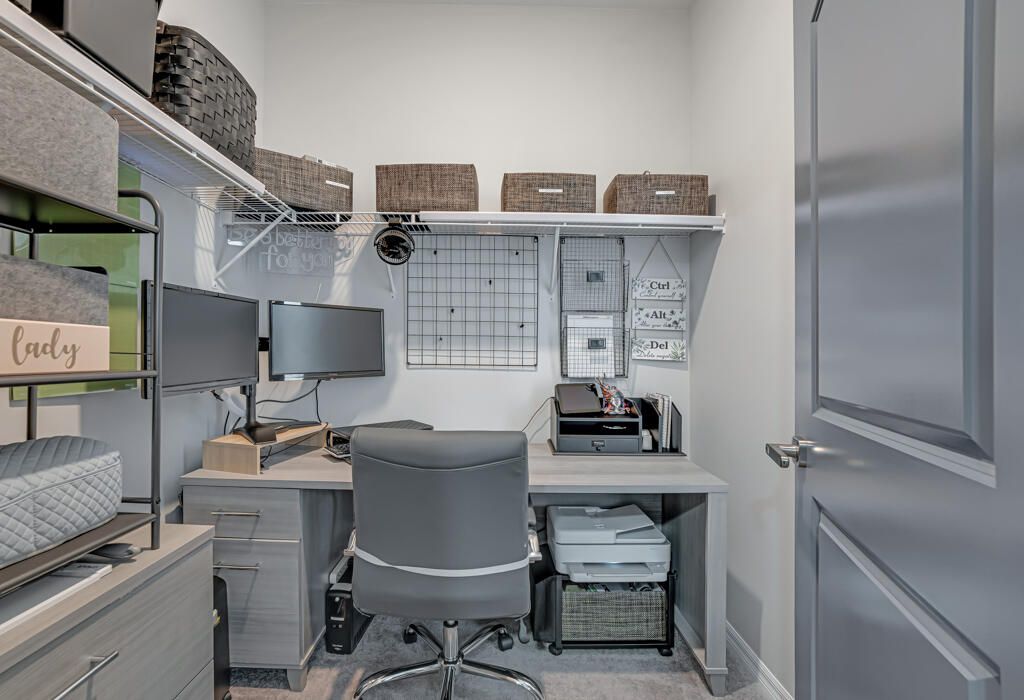 Active With Contract: $539,000 (3 beds, 2 baths, 1895 Square Feet)