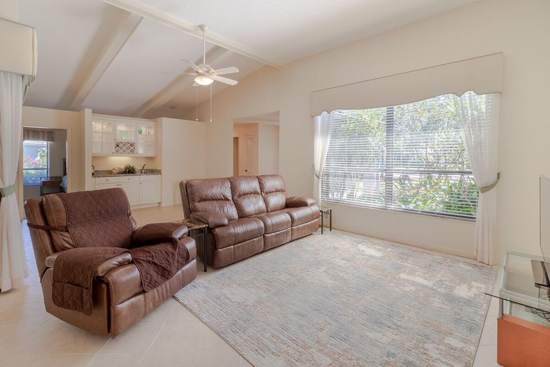 Active With Contract: $3,100 (3 beds, 2 baths, 2108 Square Feet)