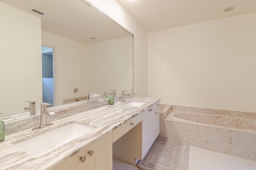 Active With Contract: $3,100 (3 beds, 2 baths, 2108 Square Feet)