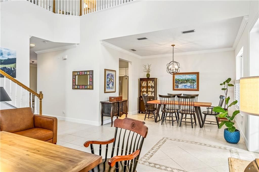 En Venta: $799,000 (3 camas, 2 baños, 2654 Pies cuadrados)