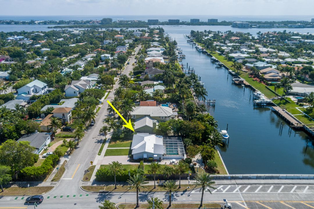 For Rent: $4,500 (2 beds, 2 baths, 1159 Square Feet)