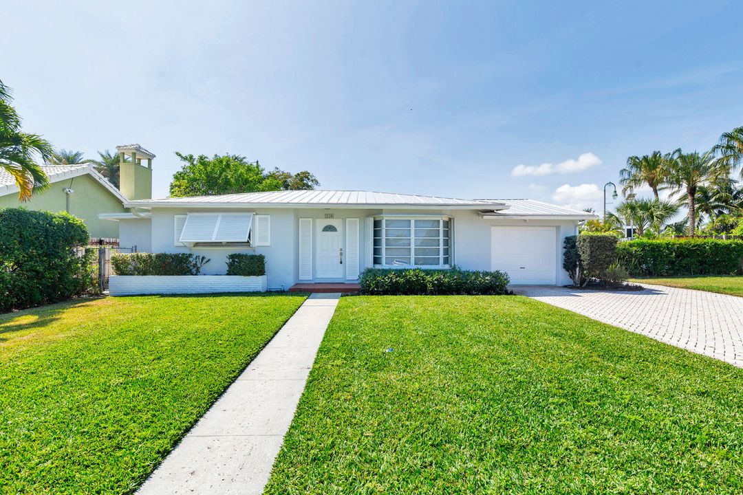 For Rent: $4,500 (2 beds, 2 baths, 1159 Square Feet)