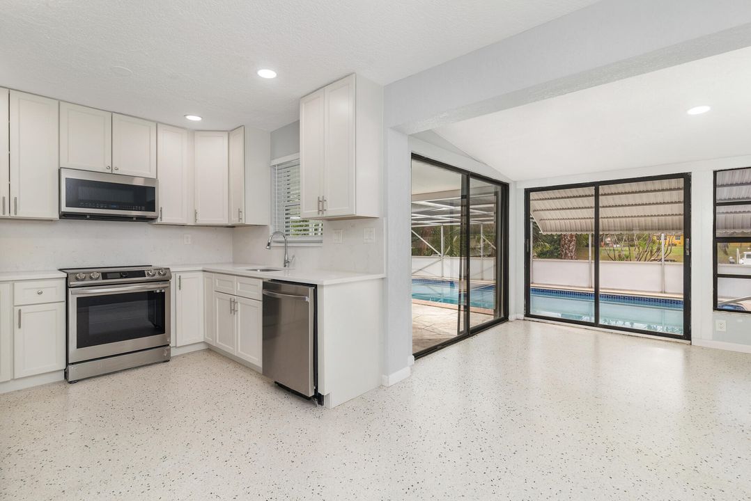 For Rent: $4,500 (2 beds, 2 baths, 1159 Square Feet)