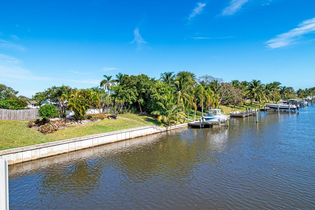 For Rent: $4,500 (2 beds, 2 baths, 1159 Square Feet)