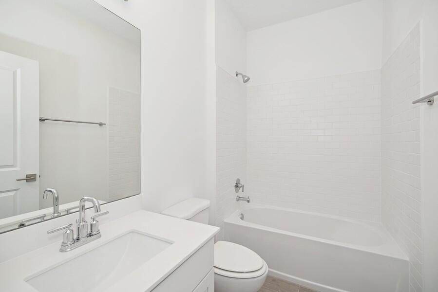 For Sale: $524,995 (2 beds, 2 baths, 2058 Square Feet)