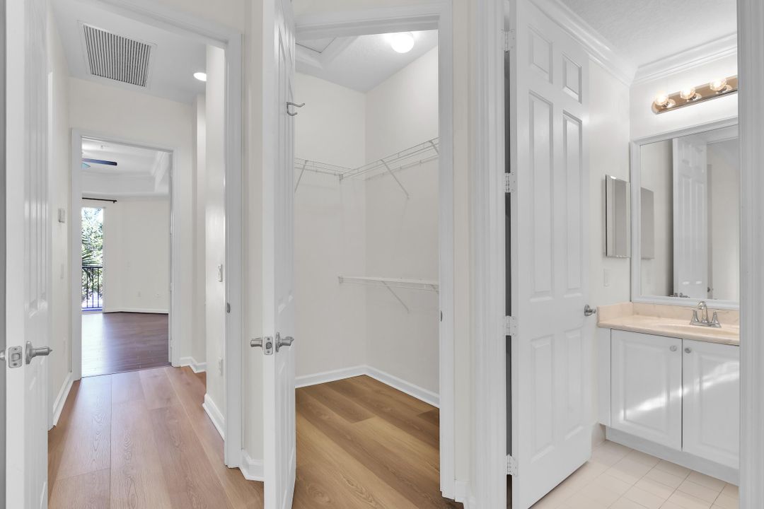 合同活跃: $3,500 (3 贝兹, 3 浴室, 2096 平方英尺)