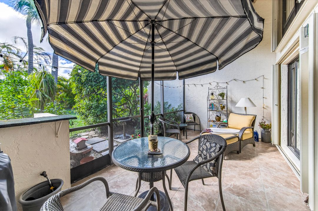 Active With Contract: $398,000 (2 beds, 2 baths, 1442 Square Feet)