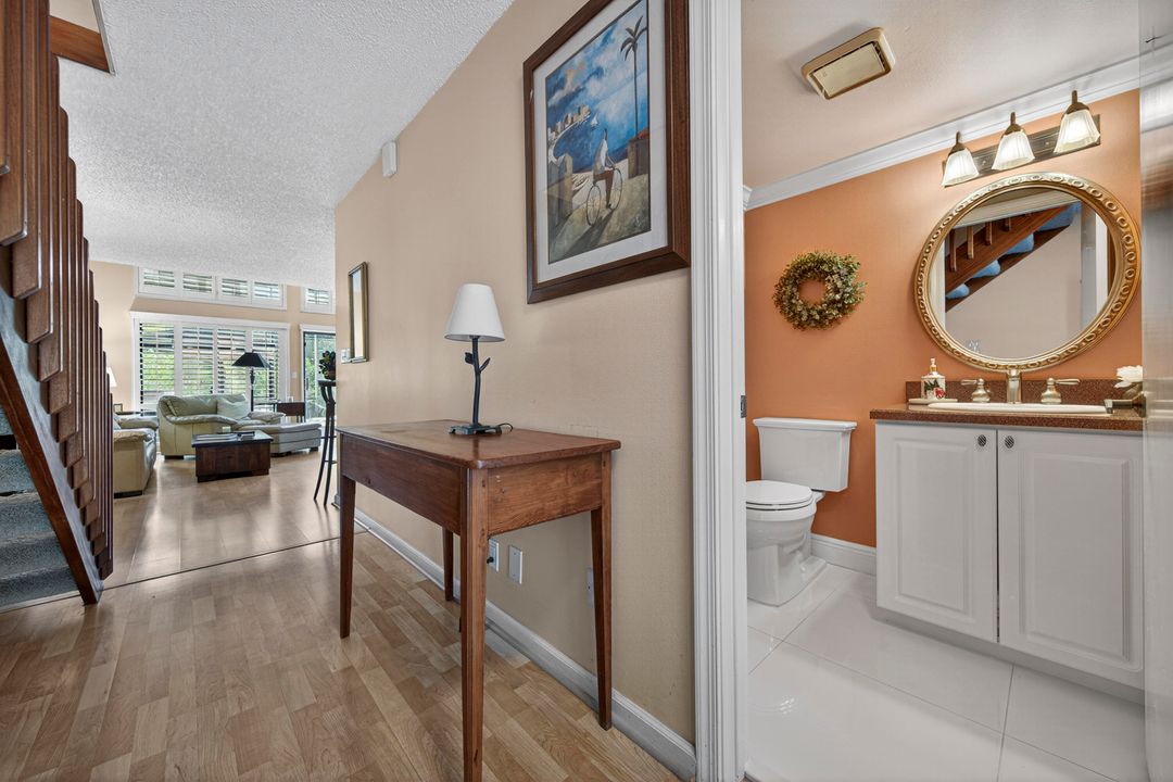 Active With Contract: $398,000 (2 beds, 2 baths, 1442 Square Feet)