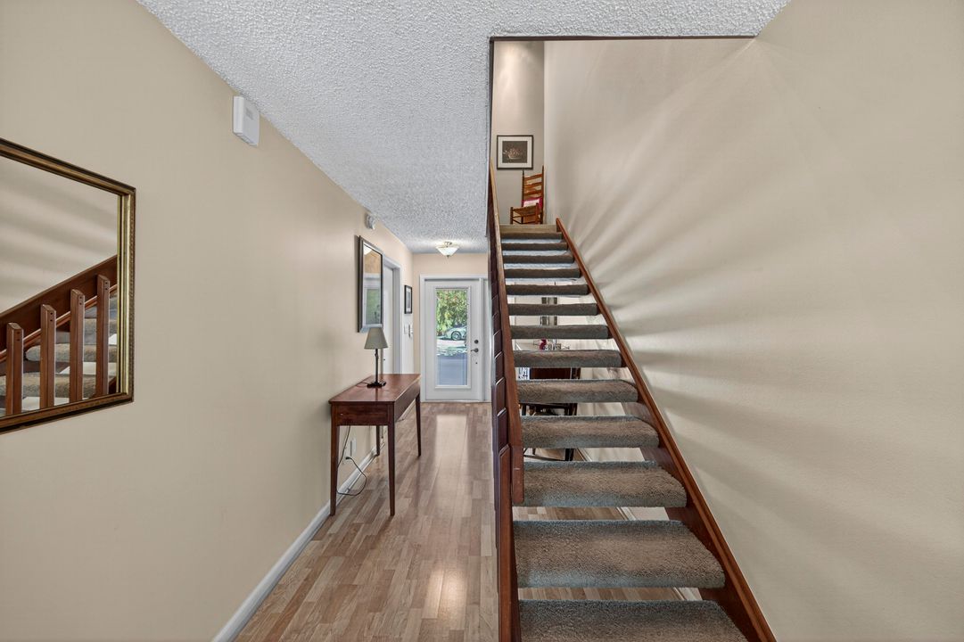 Active With Contract: $398,000 (2 beds, 2 baths, 1442 Square Feet)