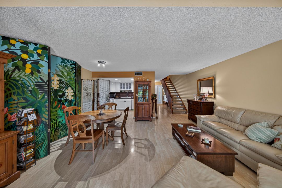 Active With Contract: $398,000 (2 beds, 2 baths, 1442 Square Feet)