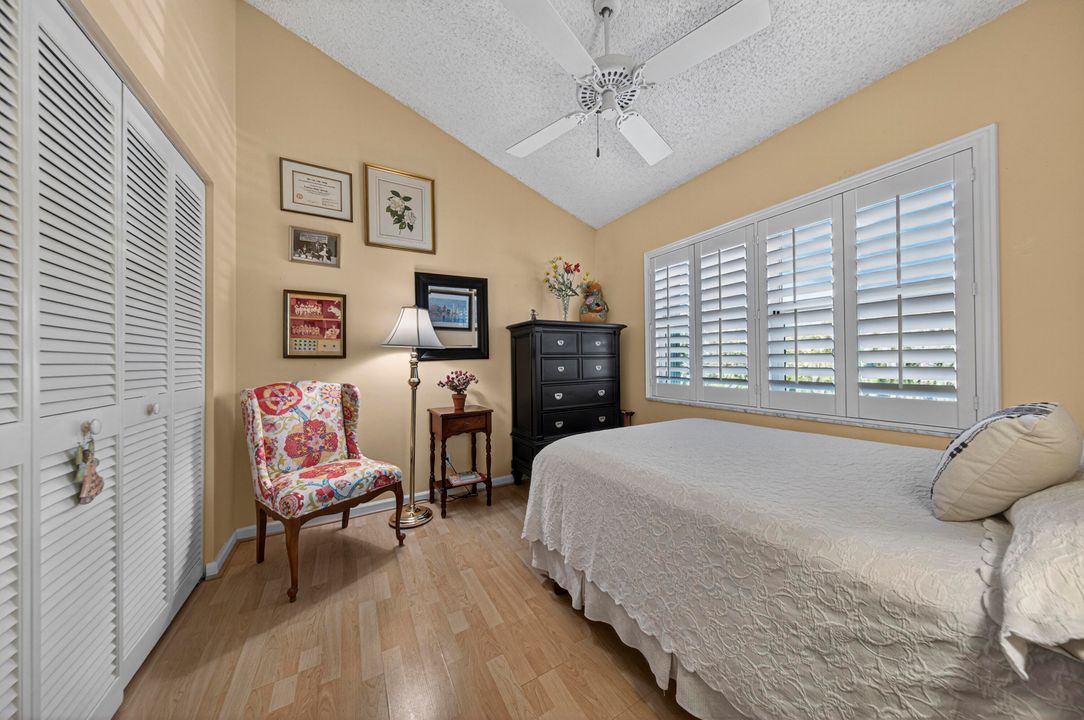 Active With Contract: $398,000 (2 beds, 2 baths, 1442 Square Feet)