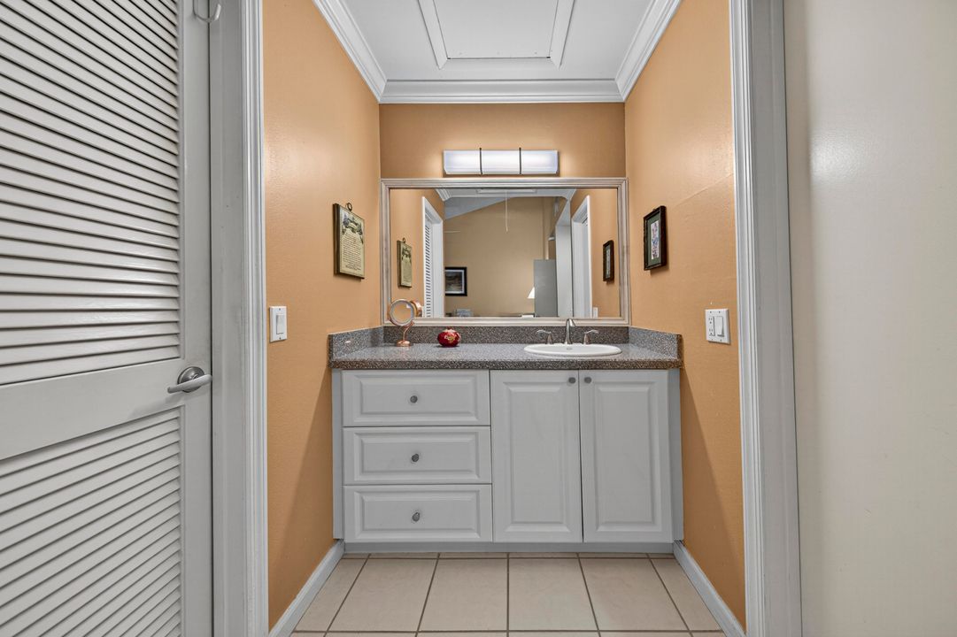 Active With Contract: $398,000 (2 beds, 2 baths, 1442 Square Feet)