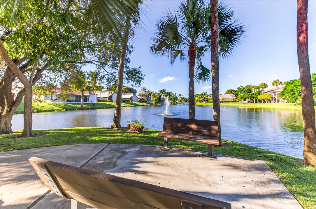 Active With Contract: $398,000 (2 beds, 2 baths, 1442 Square Feet)