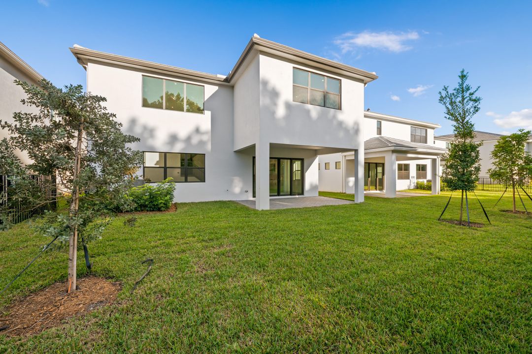 Active With Contract: $1,399,000 (4 beds, 3 baths, 3915 Square Feet)